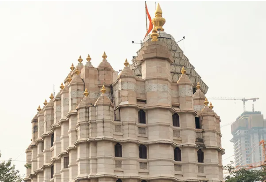 A Comprehensive Guide to Visiting Siddhivinayak Temple in Mumbai