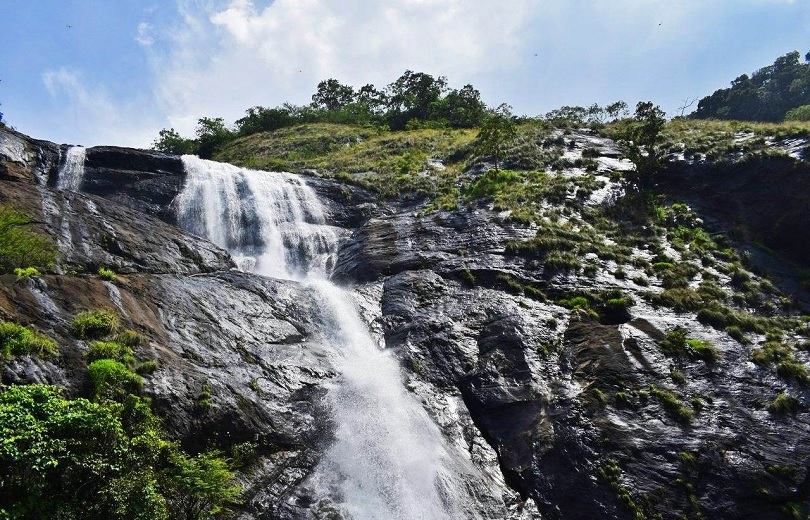 Palaruvi Waterfall