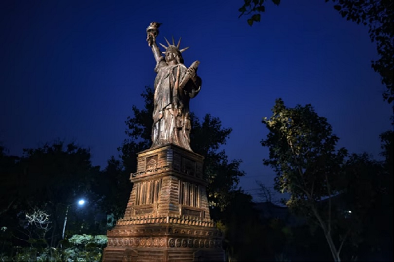 Wonder Park in Delhi Statue of Liberty