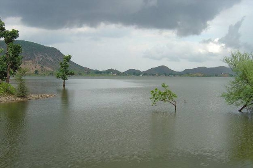 Ramgarh Lake